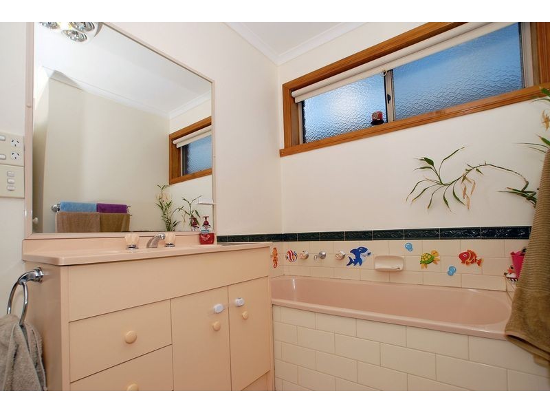 16 Julie Court, Langwarrin VIC 3910