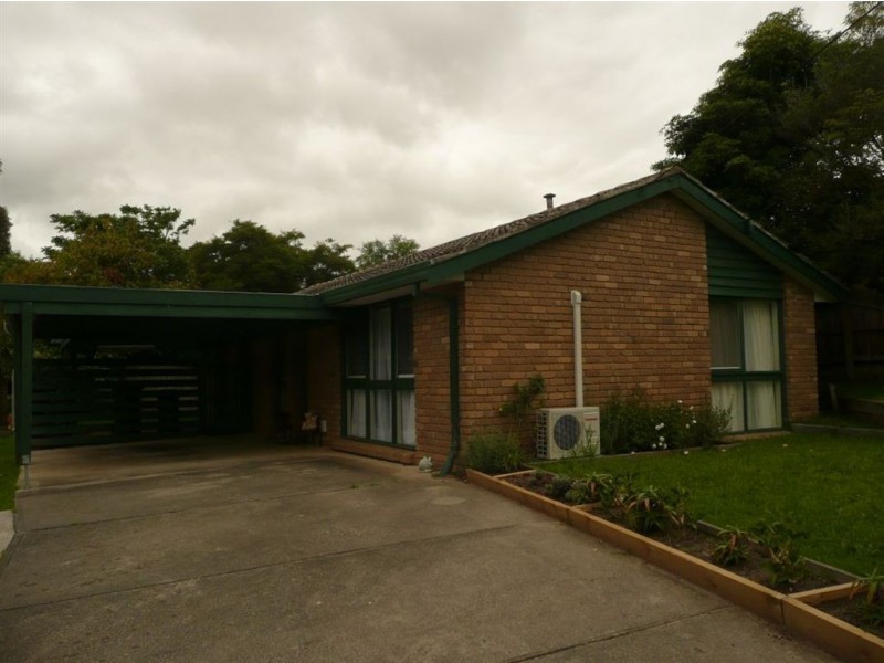 8 Lloyd Street, Langwarrin VIC 3910