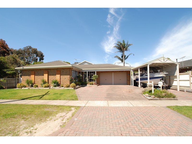 6 Freeman Place, Langwarrin VIC 3910