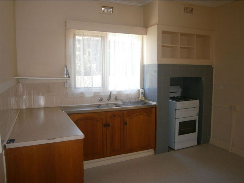 95A Roslyn Avenue, Seaford VIC 3198