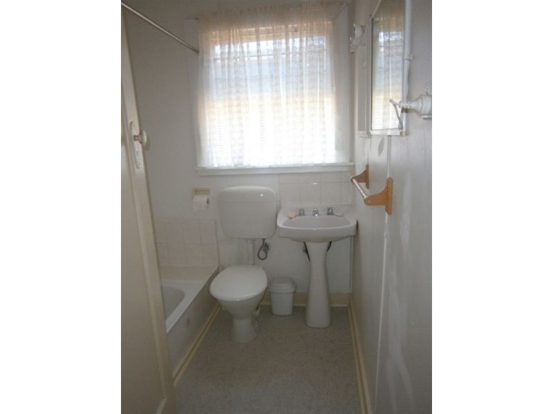 95A Roslyn Avenue, Seaford VIC 3198