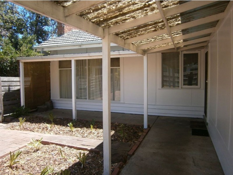 95A Roslyn Avenue, Seaford VIC 3198