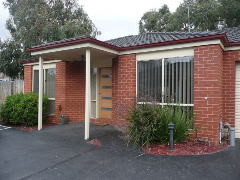 8/2 Edward Street, Langwarrin VIC 3910