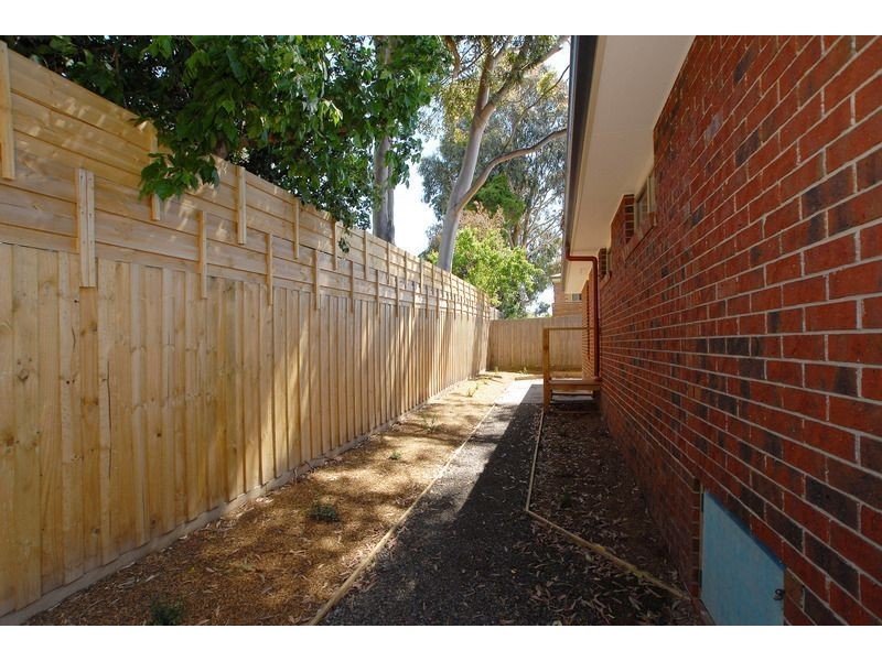 2/6 Alder Street, Langwarrin VIC 3910