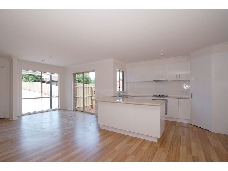 2/6 Alder Street, Langwarrin VIC 3910