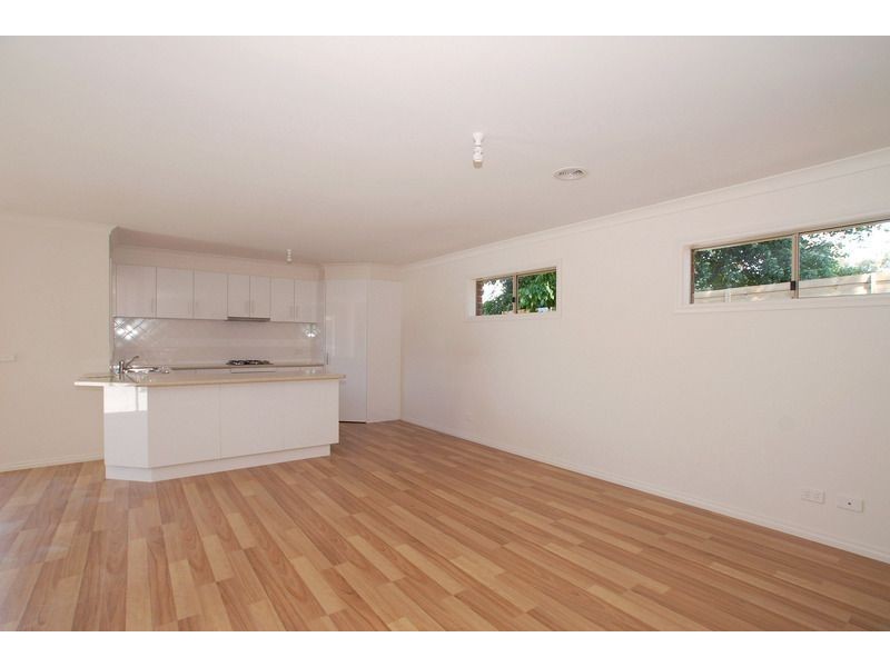 2/6 Alder Street, Langwarrin VIC 3910