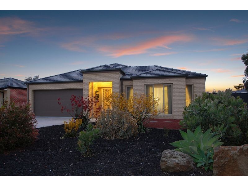 2 Valentine Road, Langwarrin VIC 3910