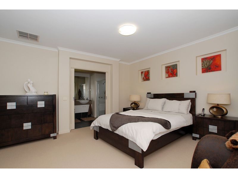 2 Valentine Road, Langwarrin VIC 3910