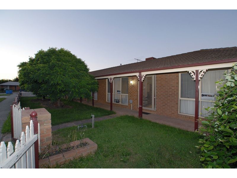 9 Kurrajong Court, Cranbourne North VIC 3977