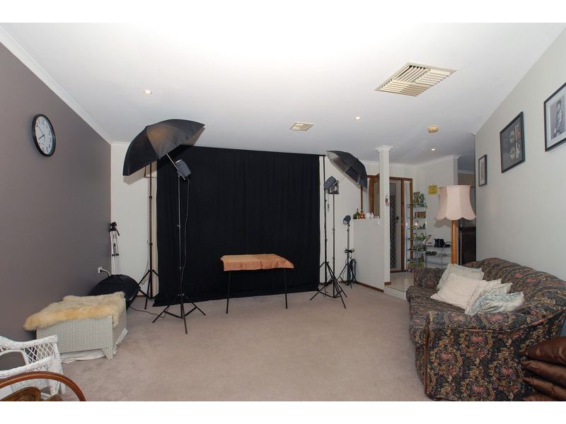 9 Kurrajong Court, Cranbourne North VIC 3977