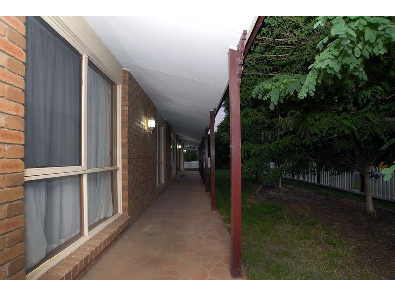 9 Kurrajong Court, Cranbourne North VIC 3977