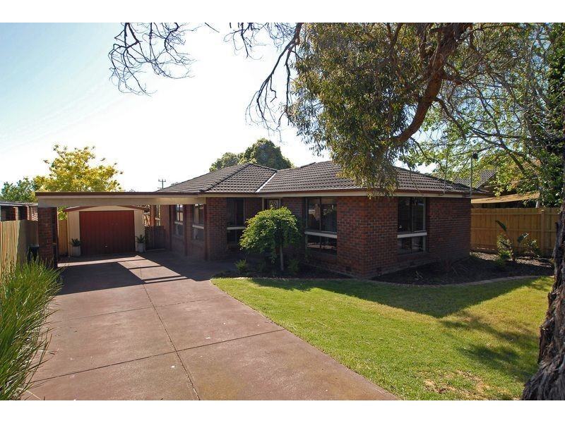 49 Golf Links Road, Frankston VIC 3199