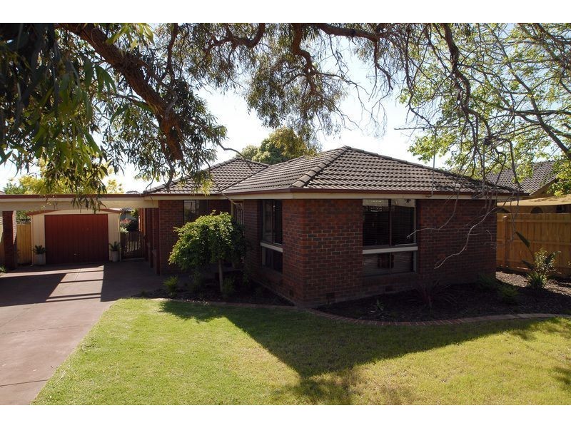 49 Golf Links Road, Frankston VIC 3199