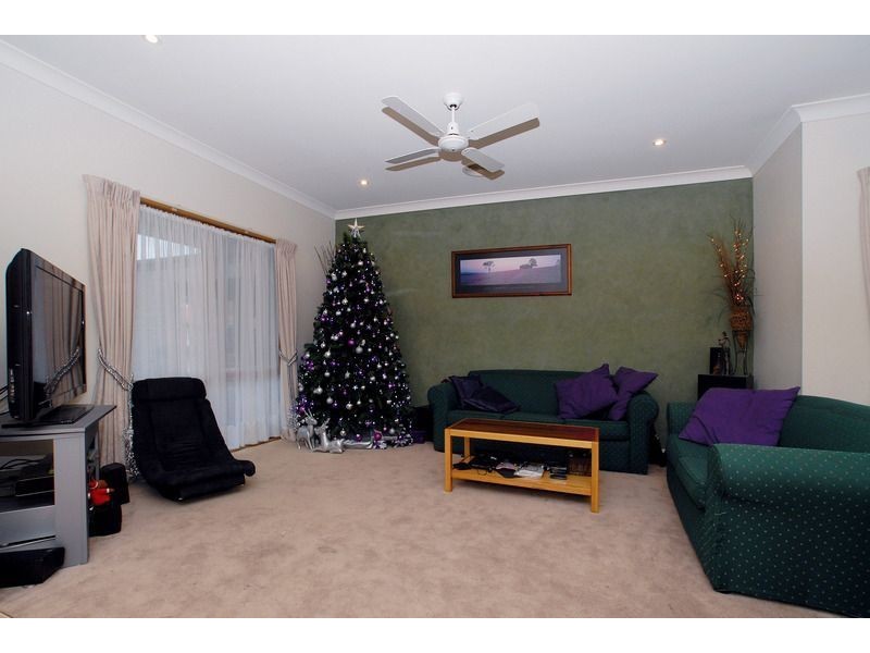 17 Morecroft Way, Langwarrin VIC 3910