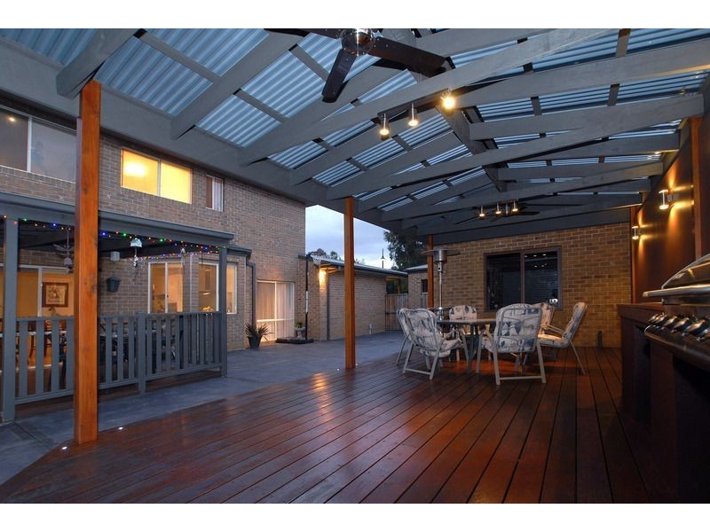 17 Morecroft Way, Langwarrin VIC 3910