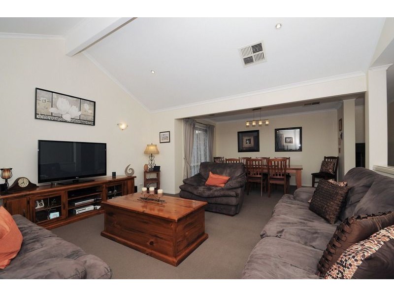73 Lexton Drive, Langwarrin VIC 3910
