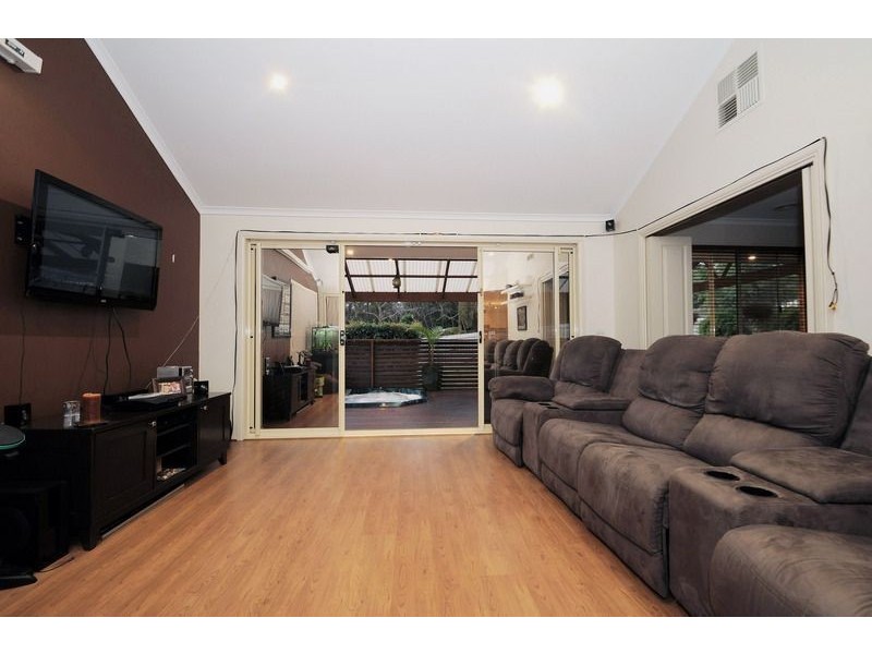 73 Lexton Drive, Langwarrin VIC 3910