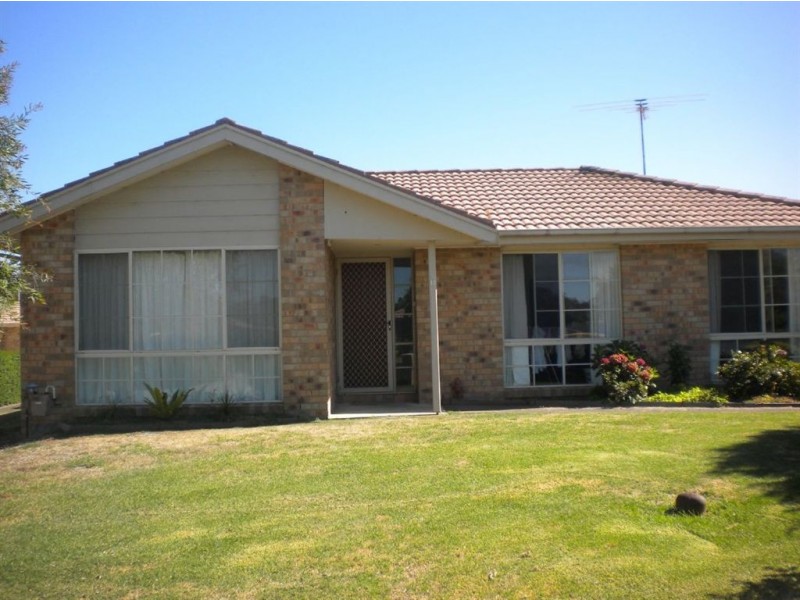 13/15 Peninsula Crescent, Langwarrin VIC 3910