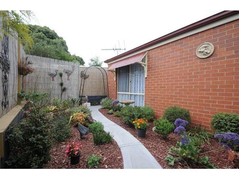 14/2 Edward Street, Langwarrin VIC 3910