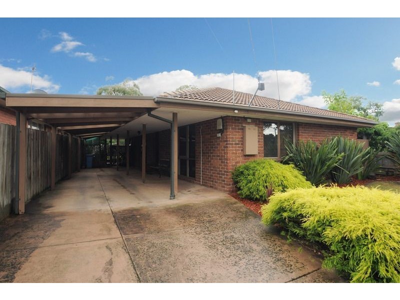 6 Lorraine Avenue, Langwarrin VIC 3910