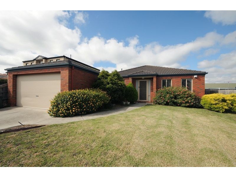 12 Claremont Court, Langwarrin VIC 3910