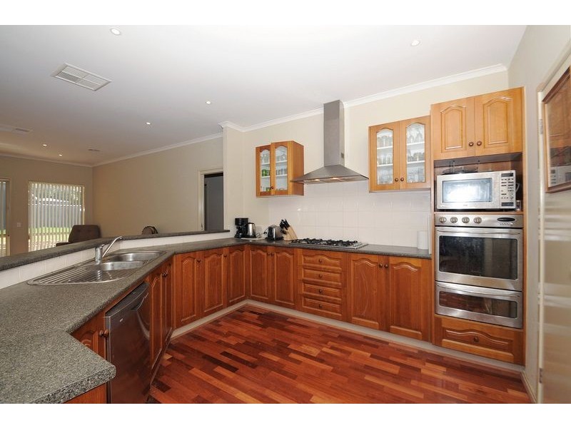 27 Red Wattlebird Crescent, Langwarrin VIC 3910
