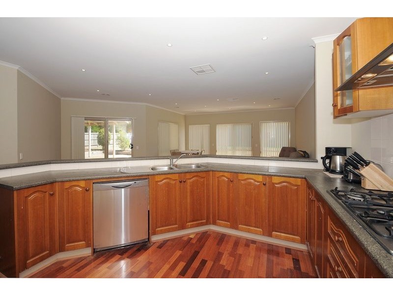 27 Red Wattlebird Crescent, Langwarrin VIC 3910