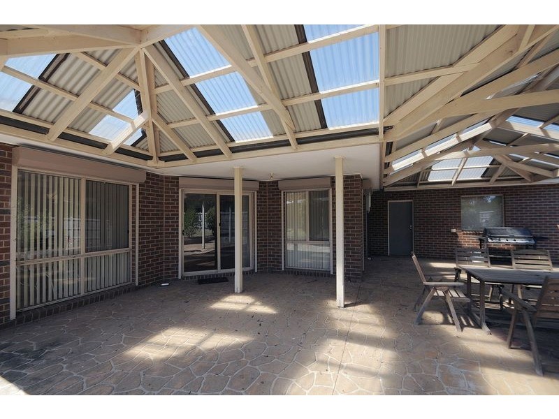 27 Red Wattlebird Crescent, Langwarrin VIC 3910