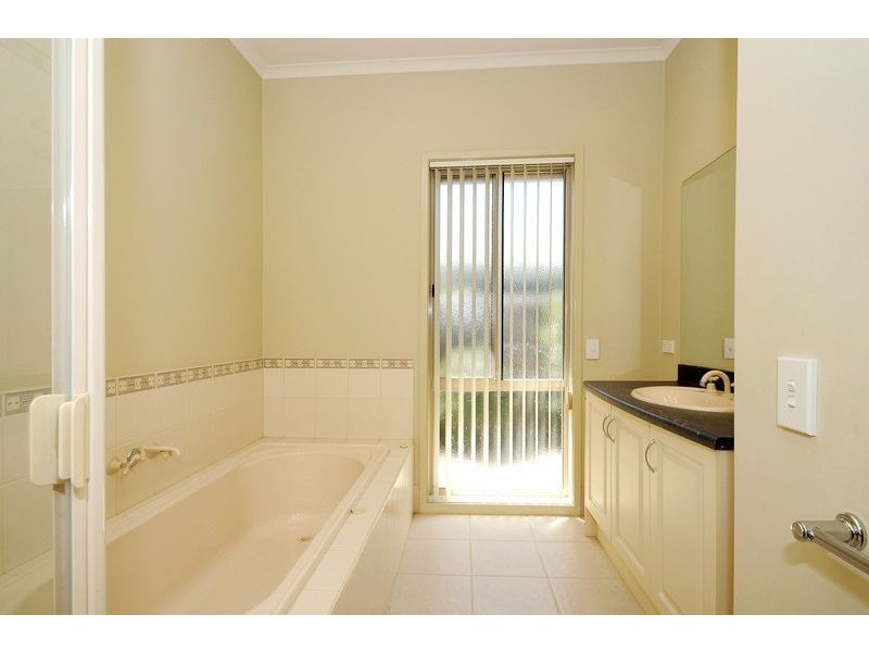 27 Red Wattlebird Crescent, Langwarrin VIC 3910