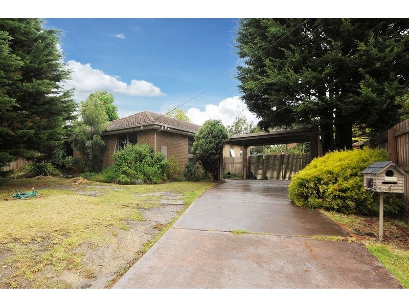 4 Cedar St, Langwarrin VIC 3910