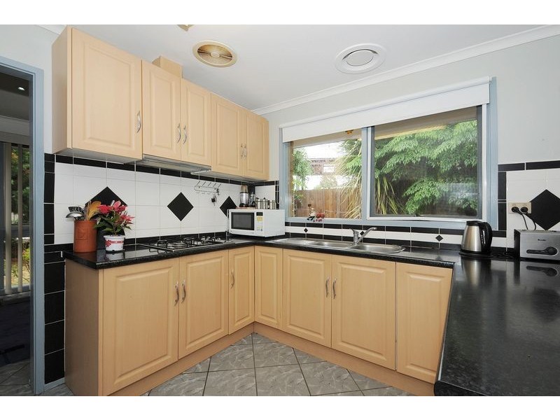 4 Cedar St, Langwarrin VIC 3910