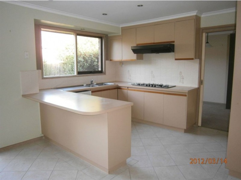 6 Peter Court, Langwarrin VIC 3910