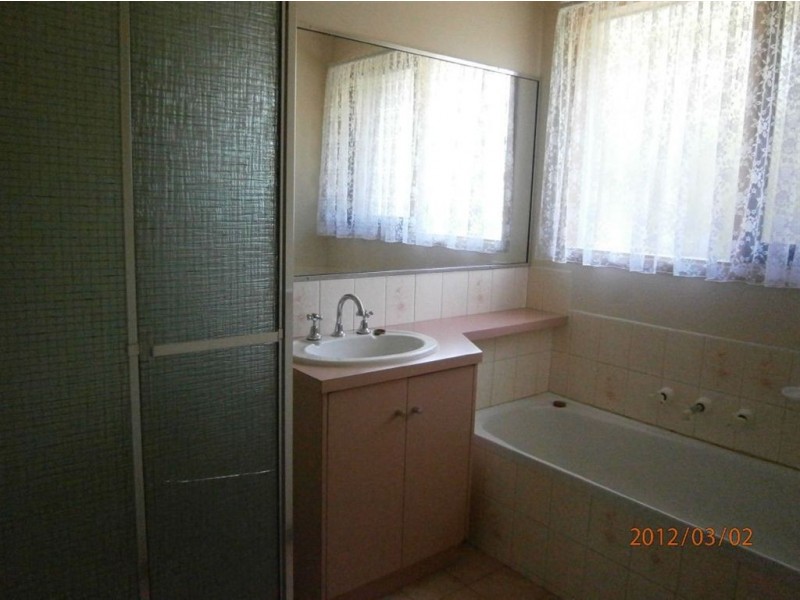 6 Peter Court, Langwarrin VIC 3910