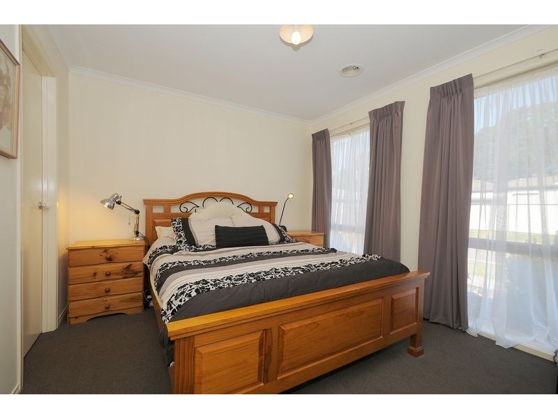 1 Lemnian Court, Langwarrin VIC 3910