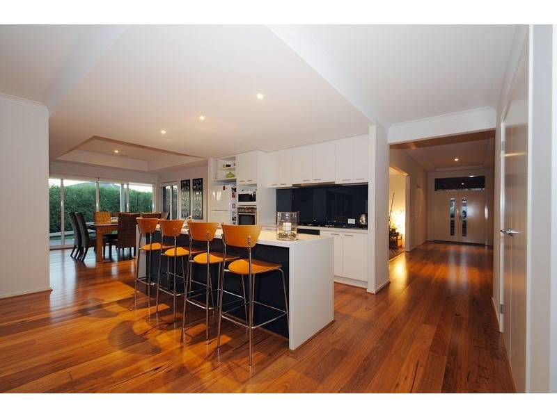 24 Park Valley Crescent, Langwarrin VIC 3910