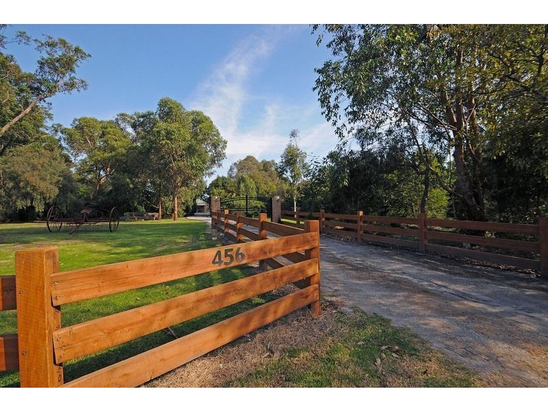 456 Robinsons Road, Langwarrin South VIC 3911