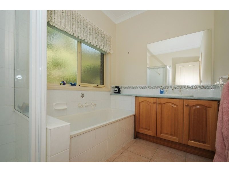 35 Leisureland Dve, Langwarrin VIC 3910