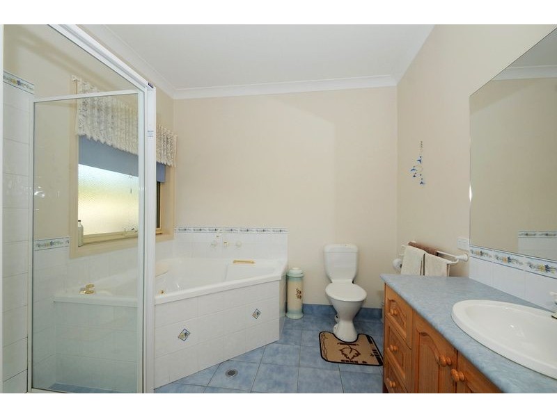 35 Leisureland Dve, Langwarrin VIC 3910