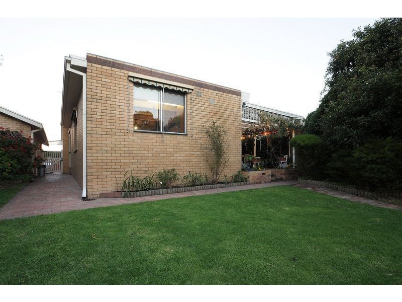 15 Lloyd Street, Langwarrin VIC 3910