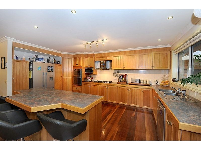 8 Eucalypt Court, Langwarrin VIC 3910
