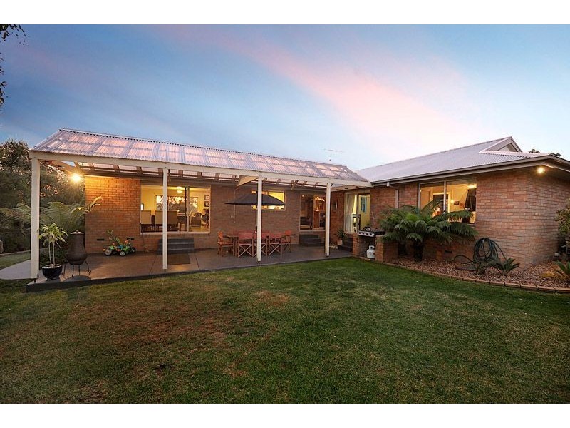 8 Eucalypt Court, Langwarrin VIC 3910