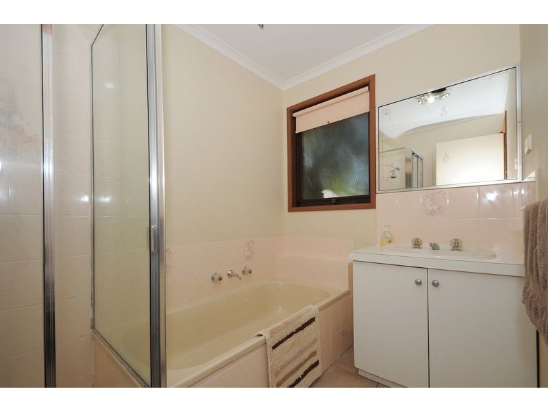 2 Paula Court, Langwarrin VIC 3910