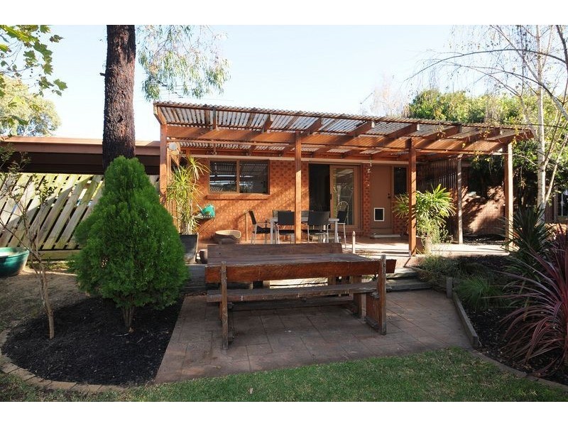 2 Paula Court, Langwarrin VIC 3910