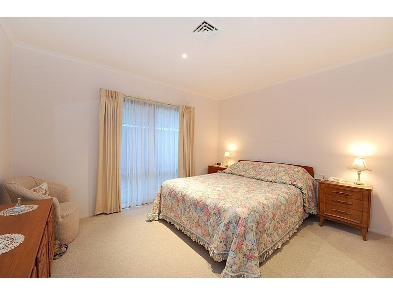 143/41 Craig Road, Cranbourne VIC 3977