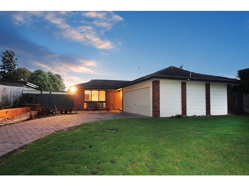 6 Kuranda Street, Langwarrin VIC 3910