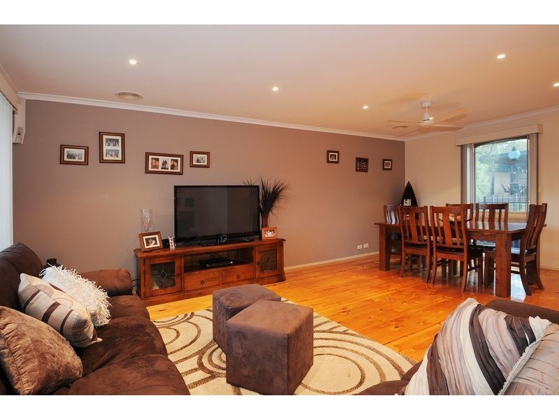 6 Kuranda Street, Langwarrin VIC 3910