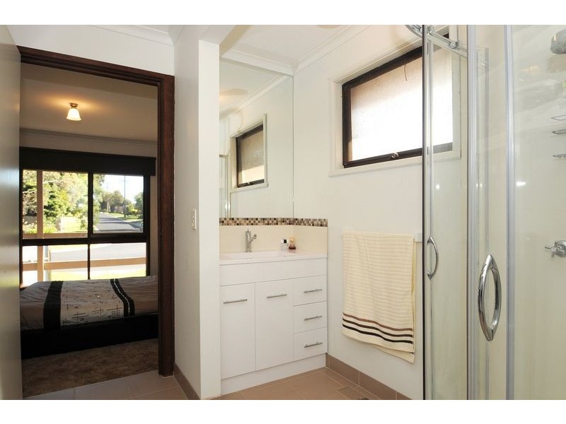 38 Long Street, Langwarrin VIC 3910