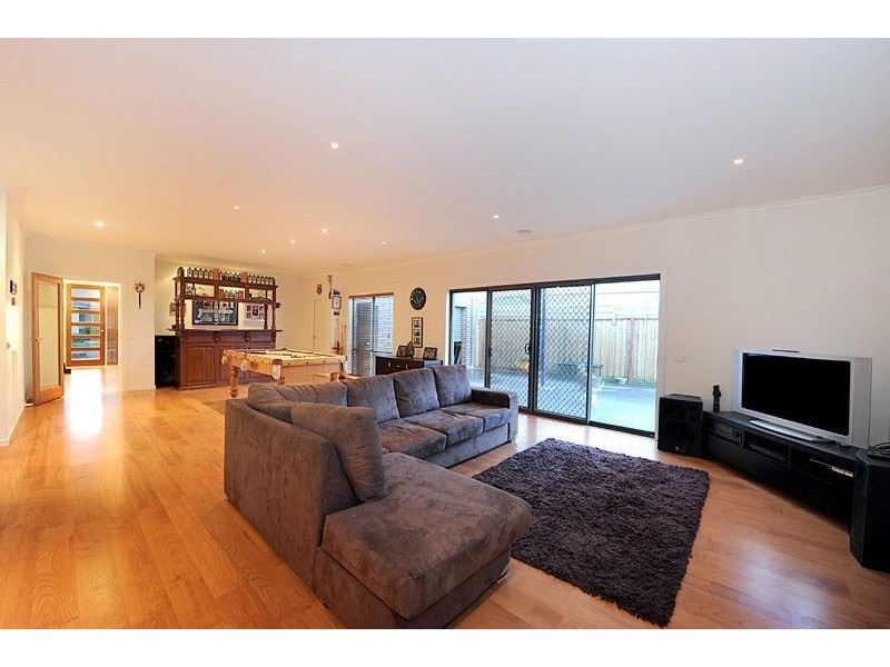 22 Black Ceaser Drive, Cranbourne East VIC 3977