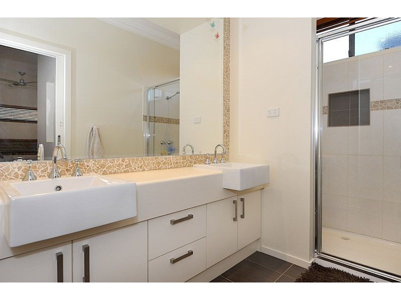 22 Black Ceaser Drive, Cranbourne East VIC 3977