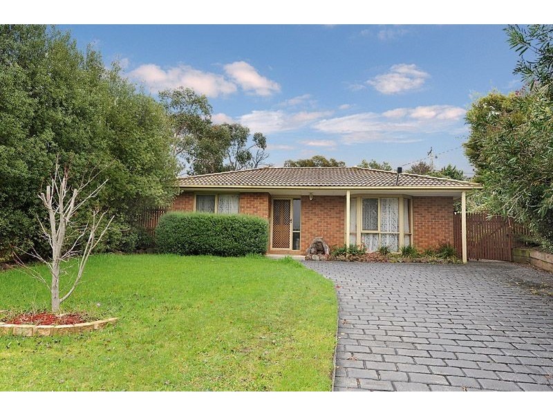 9 Diana Court, Langwarrin VIC 3910